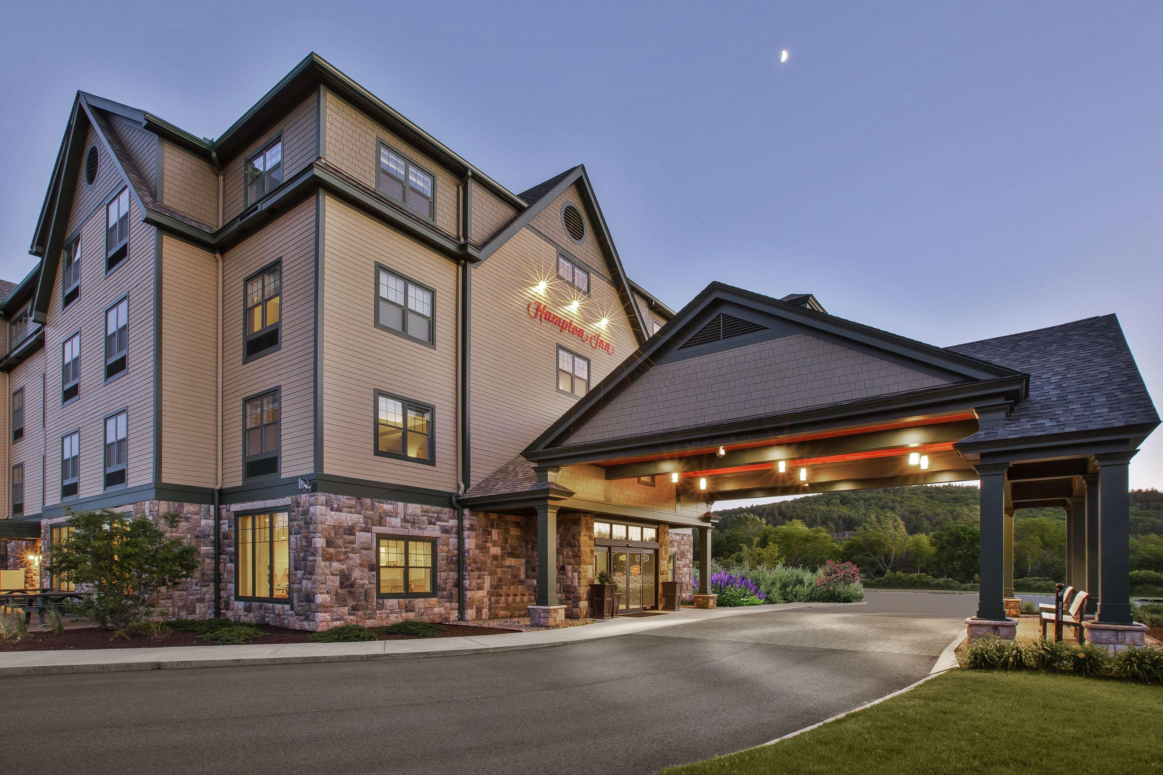 Hampton Inn Бар-Гарбор Екстер'єр фото
